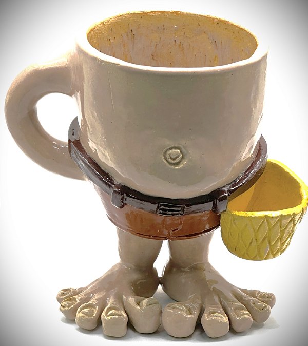 caneca feito a mão cerâmica esculpida Pezinho