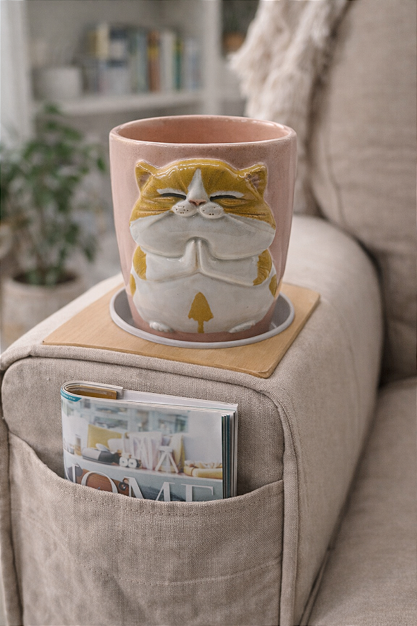 Caneca artesanal cerâmica gato orando