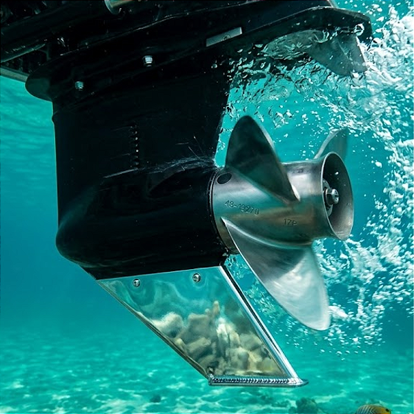 Protetor de Rabeta Inox Overboat para Motores Mercury 75 a 225HP P9004