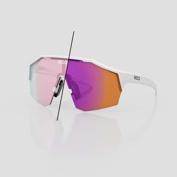 OCULOS KOO ALIBI ARMACAO BRANCA FOSCA E LENTE FUCHSIA FOTOCROMATICA