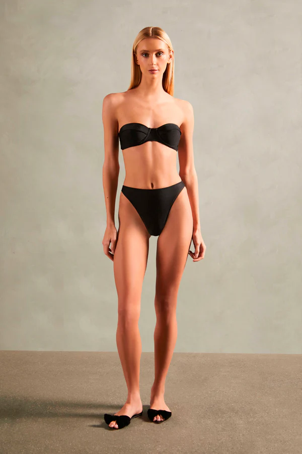 CONUNTO BIQUINI TOMARA QUE CAIA ASA DELTA