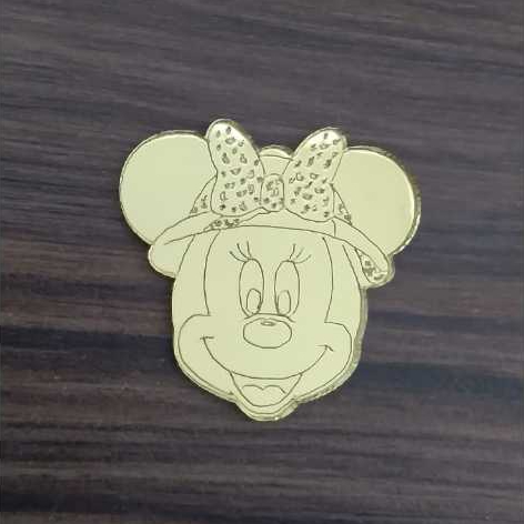 Aplique Minnie Safári 4cm 10 unidades acrílico dourado