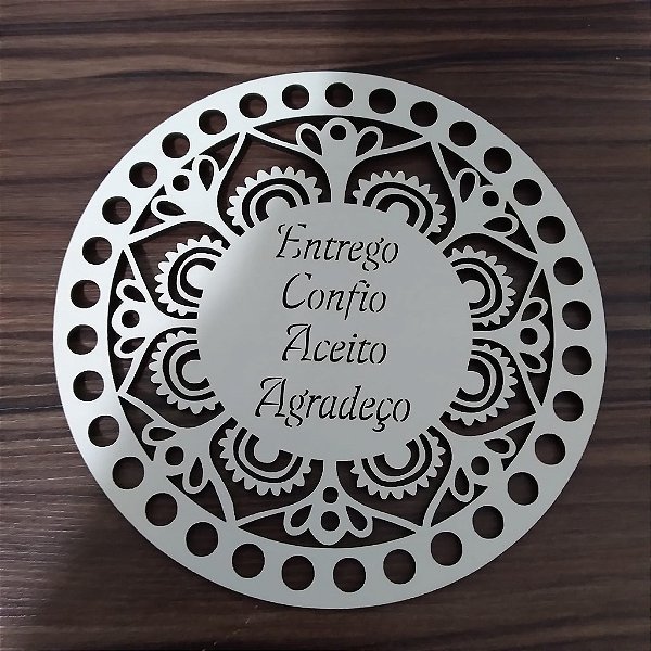 Base Mandala MDF 15cm Entrego Confio Aceito Agradeço 2 unidades