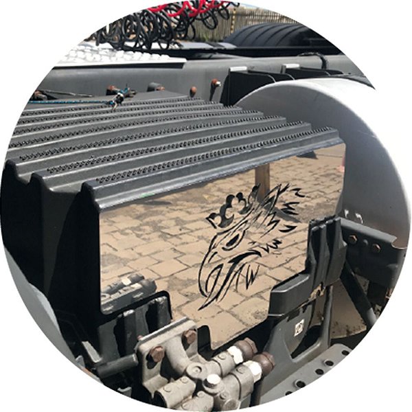 Acabamento De Inox Tampa Da Caixa Bateria Scania