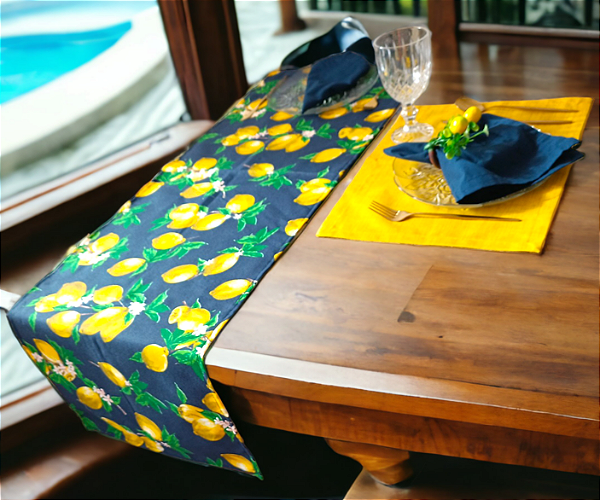 Trilho de mesa limão siciliano fundo azul 0,45x1,45