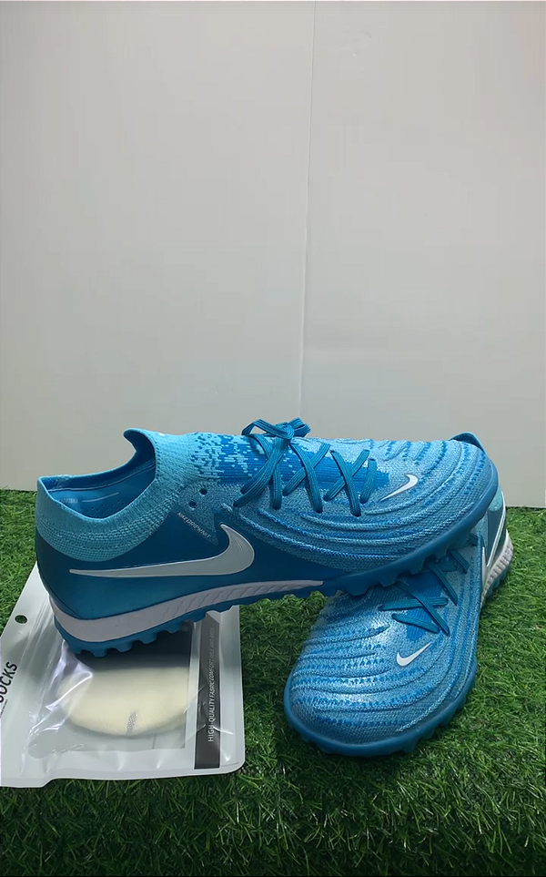 Chuteira society Nike