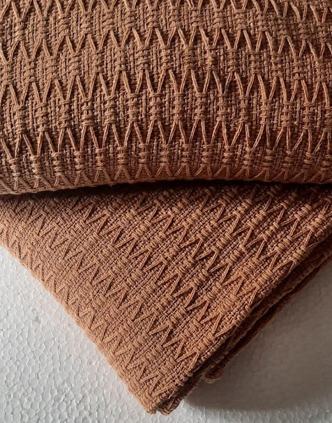 Xale decorativo para Sofá,  Favo Luxo cor Caramelo