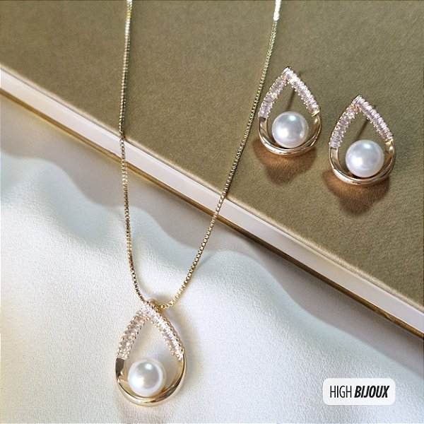 Conjunto Perla Colar e Brincos Dourado – Elegância clássica com brilho atemporal