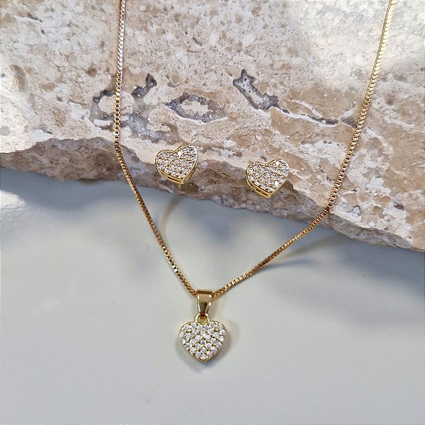 Conjunto delicado colar com pingente e brincos cravejados em zircônias