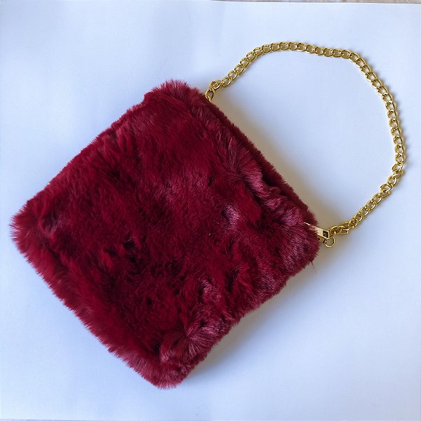 red fur bolsa