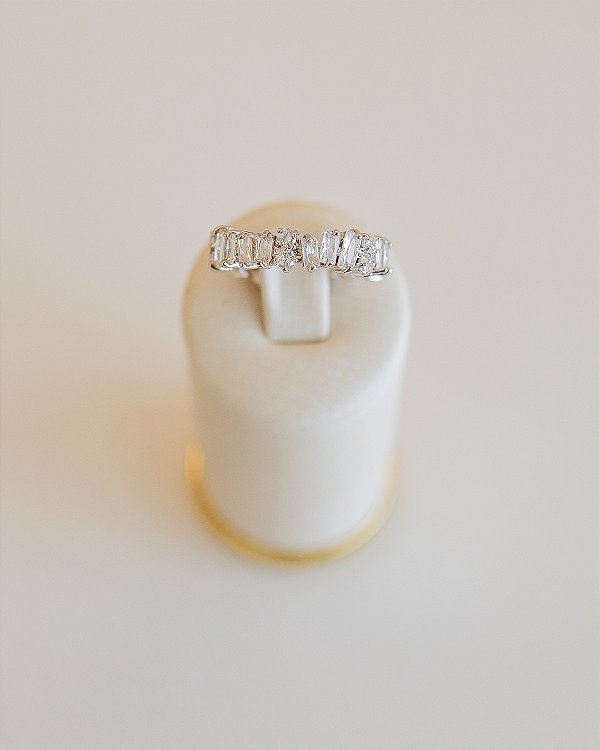 ANEL VITRAL CRISTAIS DIFERENTES NO RÓDIO - TAMANHO 20