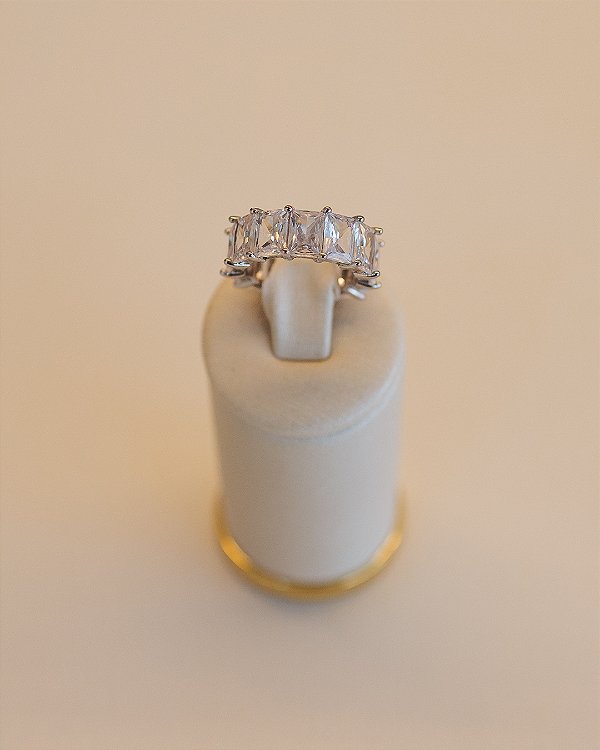 ANEL TODO CRAV. PEDRAS RETANGULARES NO RÓDIO