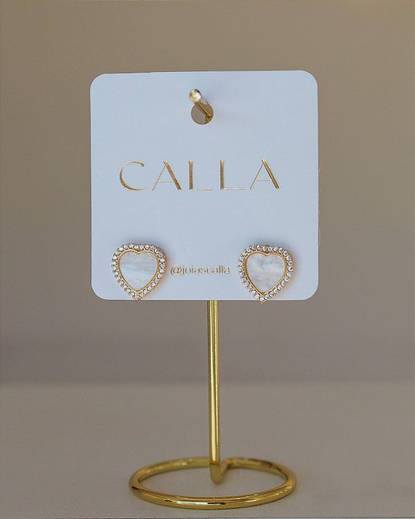 BRINCO CORAÇÃO MADREPÉROLA CRAV. NO OURO