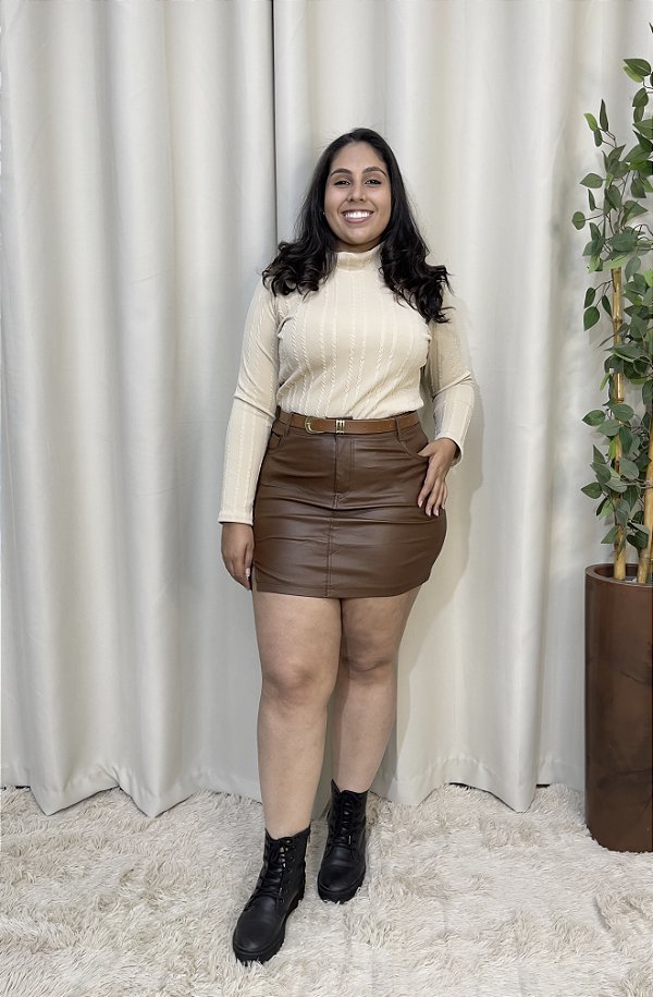 SAIA FEMININA RESINADA