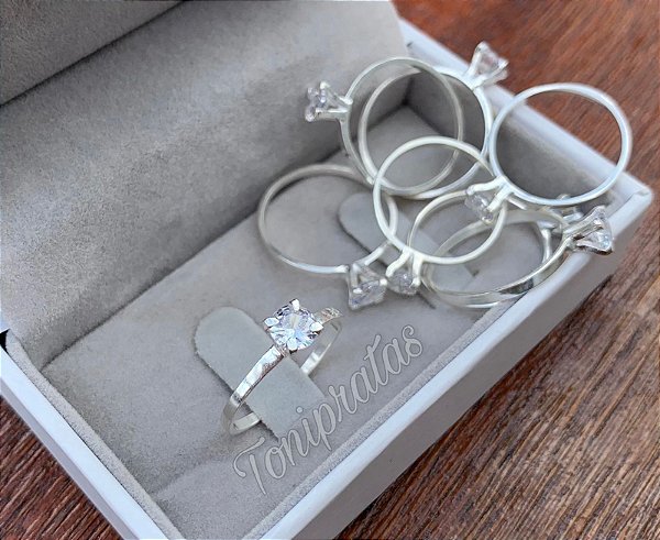 Anel solitário cristal