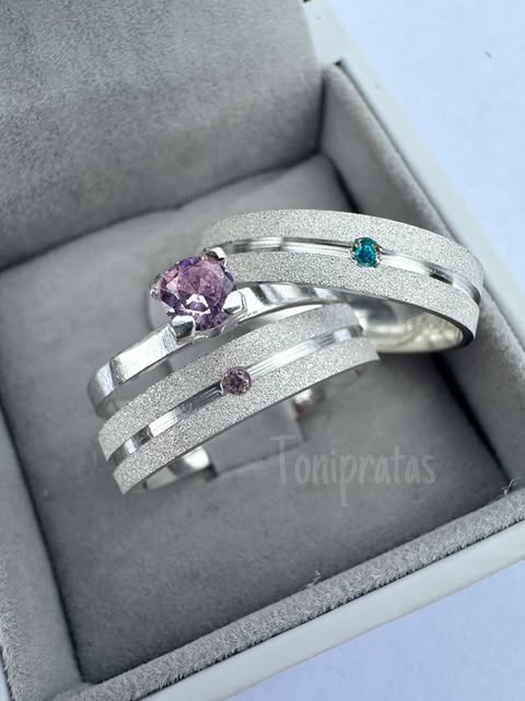 Alianças pink blue e Anel pink