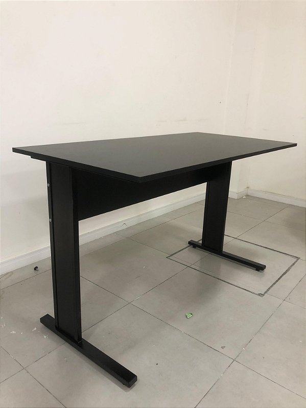 Mesa Reta Escritório 1,20 x 0,60 m Pé Aço 15 mm Cor Preto