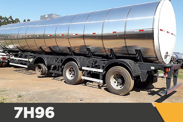 Carreta Tanque Aço Inox Térmica c/ Serpentina Vanderleia (3ED) Unicarr • 2016 /45.000L