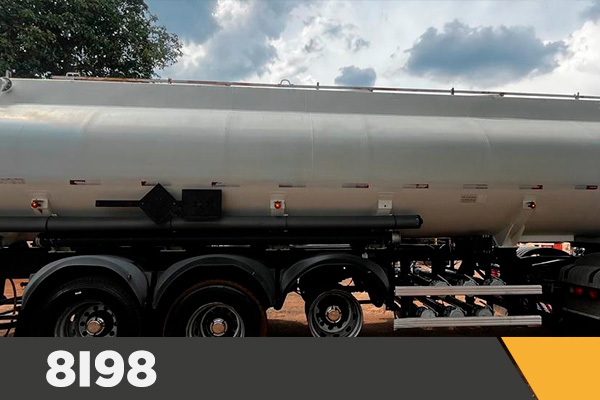 Carreta Tanque Aço Carbono Randon • 2014/15 / 30.000L / Compartimentada / Carregamento Botton