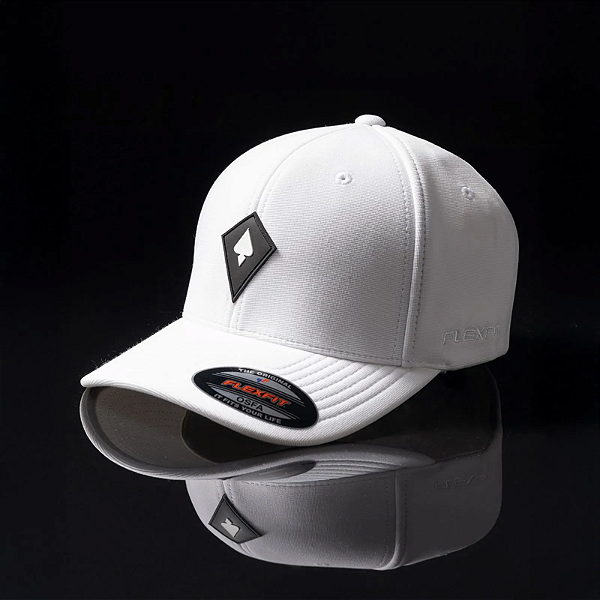 Bone MCD Flexfit Aba Curva Pipa - Branco