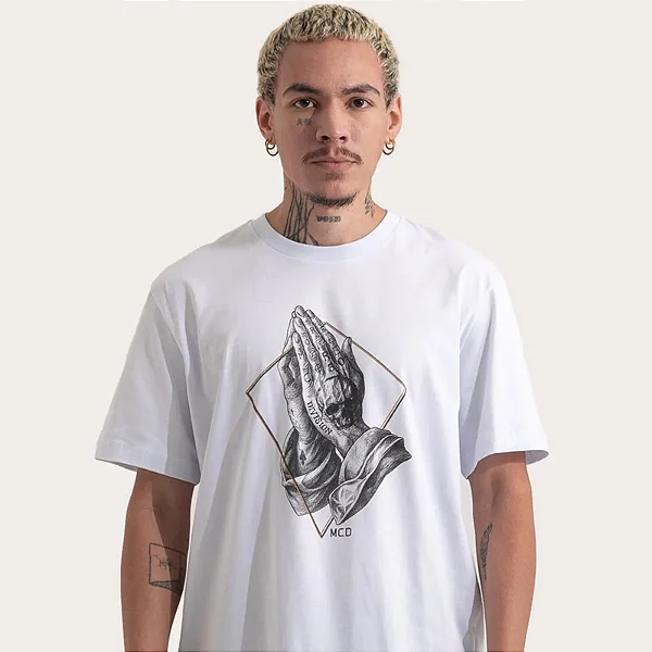 Tshirt MCD Mãos Rezando Regular - Branco