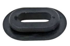 BORRACHA TAMPA LATERAL TITAN 00 OVAL