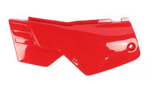 TAMPA LATERAL DT 180 VERMELHA L.ESQUERDO