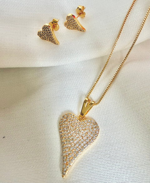Conjunto Coração Cravejado com Zirconias - Conjunto Inteiro