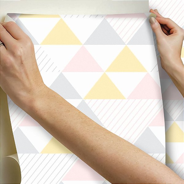 Papel de parede Autoadesivo Quarto Bebê Mosaico Triângulos Amarelo Cinza Rosa