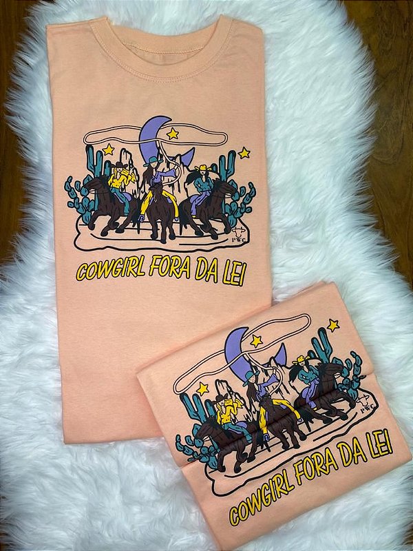 T-shirt cowgirl fora da lei