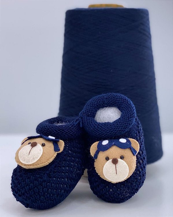 Sapatinhos de tricot aplique de urso aviador