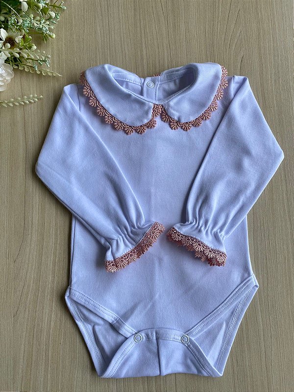 Kit sapatinhos em pérolas + tiara + body