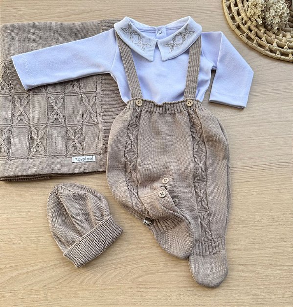 Saída de maternidade menino Carlos Eduardo em tricot - 4 peças
