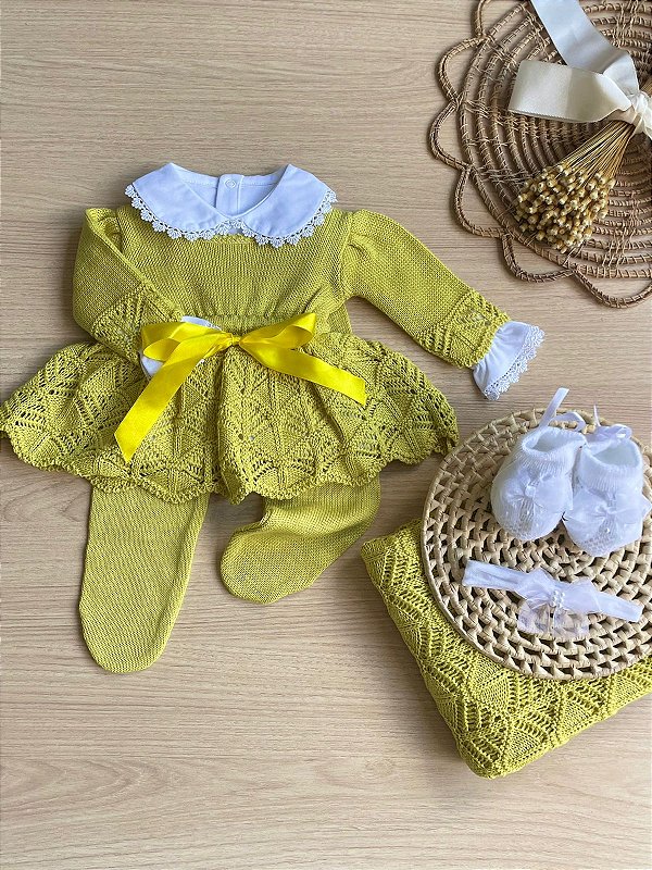 Saída de Maternidade Vestidinho Tricot Mostarda/ Kit Completo Dinhos'baby