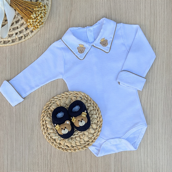 Saída de Maternidade Menino Urso Príncipe 2 Peças (Body + Sapatinhos) Tamanho P – Dinhos Baby