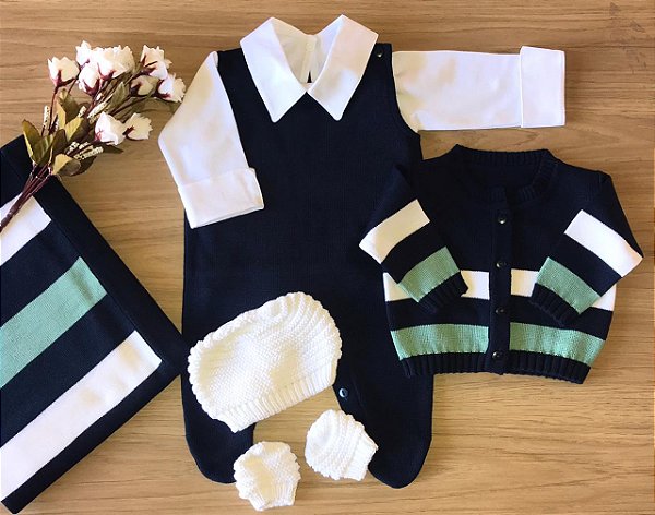 SAÍDA DE MATERNIDADE MENINO LISTRADA EM TRICOT 6 PEÇAS