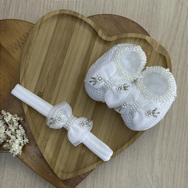 Kit Sapatinho e Faixa de Bebê com Pérolas Branco