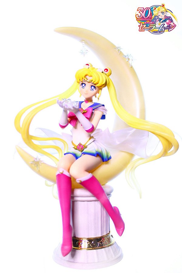 Estátua Super Sailor Moon Bright Moon and Legendary Silver Crystal - Sailor Moon - FiguartsZERO - Bandai