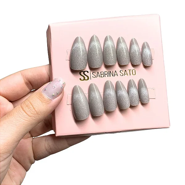 UNHAS POSTIÇAS HOLOGRAFICAS SABRINA SATO