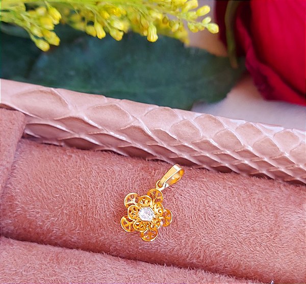 Pingente flor dourada