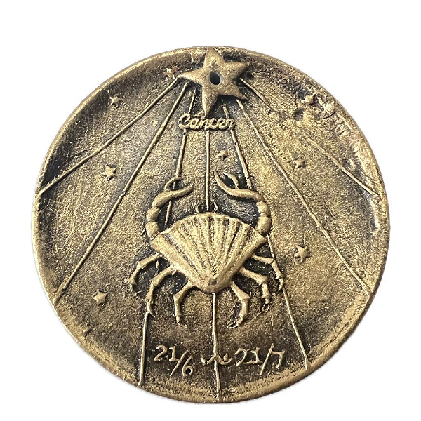 Incensário em Resina Dourado Signo de Câncer