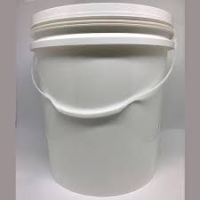 BALDE PLASTICO C/ TAMPA BRANCO 18L