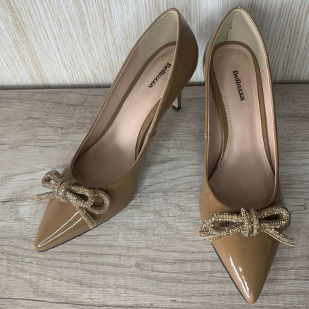 Scarpin Verniz Laço Strass