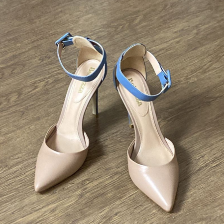 Scarpin Fivela Azul
