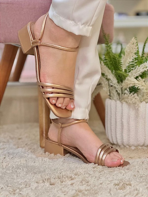 Sandália/ Tamanco 2x1 Salto Quadrado 4 cm