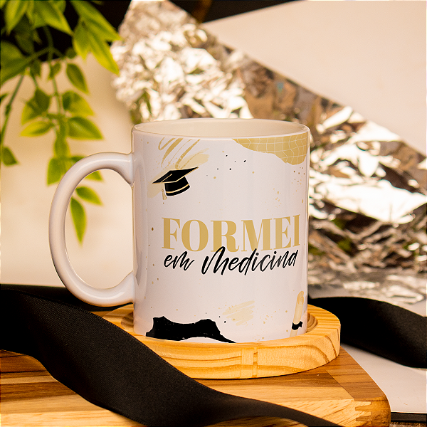 Caneca Personalizada Formei em Medicina