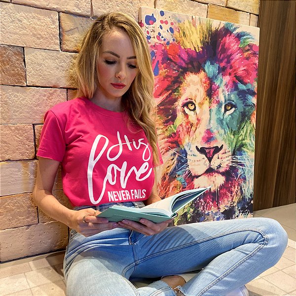T-Shirt His Love Never Fails