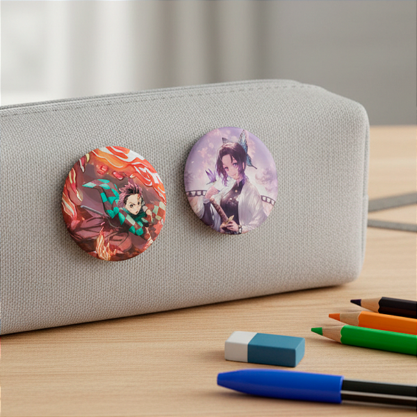 Botton Colecionável Tipo Alfinete Personagens Demon Slayer