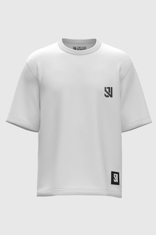 Camiseta oversized lisa branca com tag