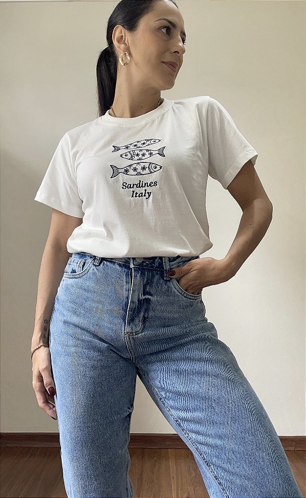 T Shirt Sardinha - Bordada